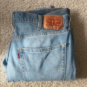 Levi's Men's Light Blue Straight Jeans